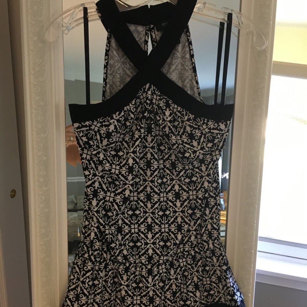 Black and White sleeveless shirt